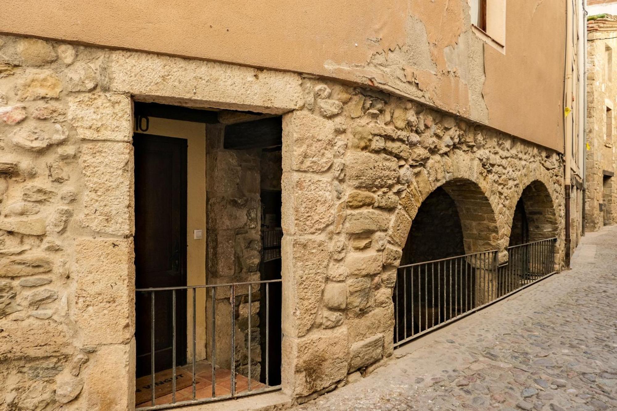 10 Del Pont Alojamiento Con Vistas Panoramicas Besalú Kültér fotó